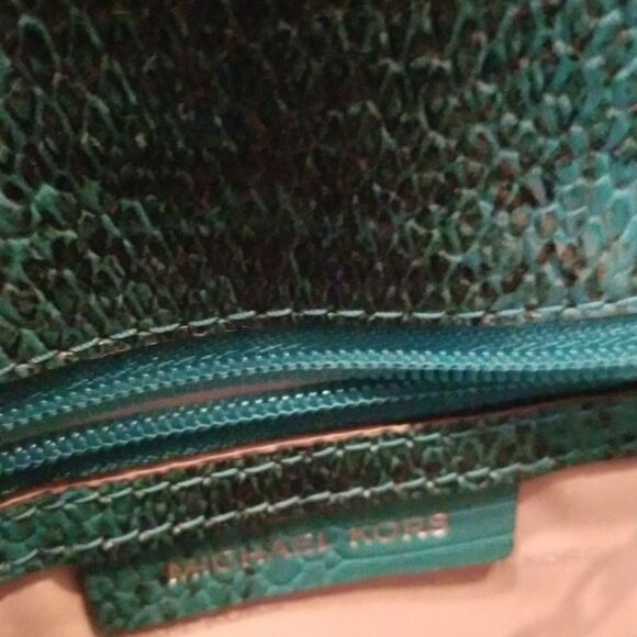 Michael Kors Teal Snake Print Clutch!!! Silver Chain!!! - Picture 5 of 8
